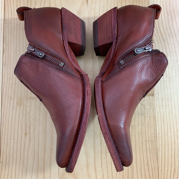 Frye Sacha Moto Shootie Red Clay Boots - Picture 5 of 9